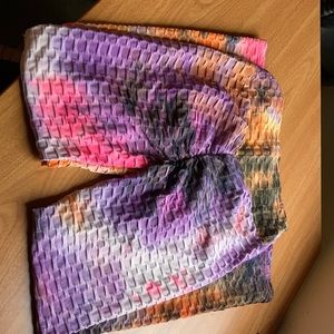 To small and supper tight